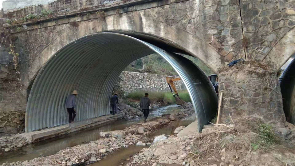 不同季節(jié)拼裝波紋涵管施工方案 不同季節(jié)拼裝波紋涵管施工方案